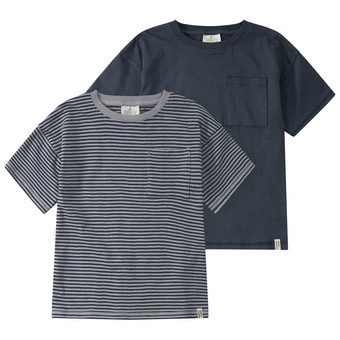 2 Jungen T-Shirts mit Brusttasche