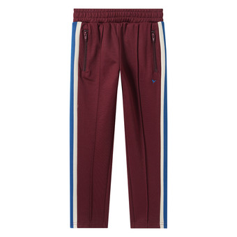 Jungen Jogginghose im Retro-Style