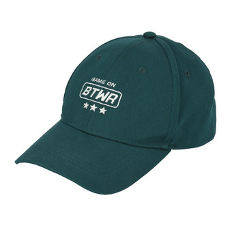 Jungen Kappe mit Stickerei