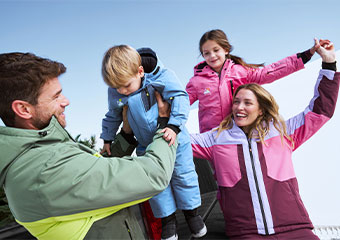 Schnee- und Skibekleidung